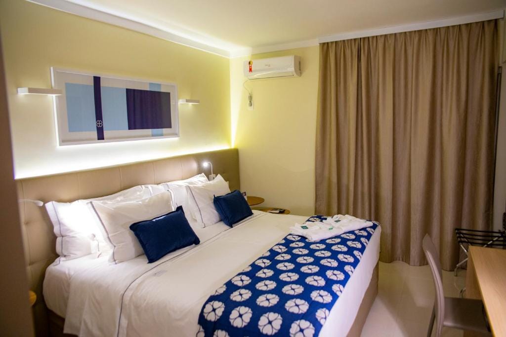 House Inn Hotel - Anashopping — 1