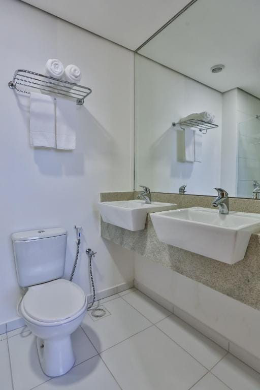 Nobile Inn London Anápolis — 3