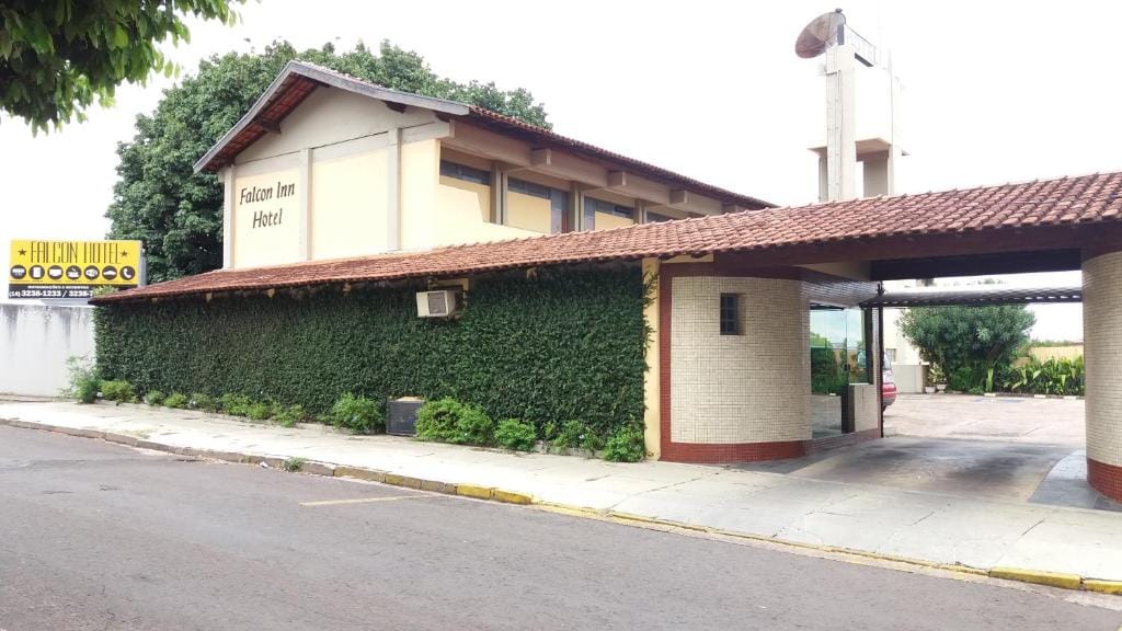 Falcon Hotel — 1