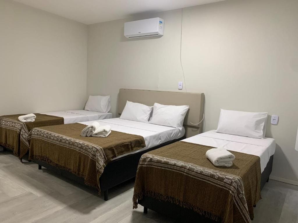 HOTEL FÊNIX — 4