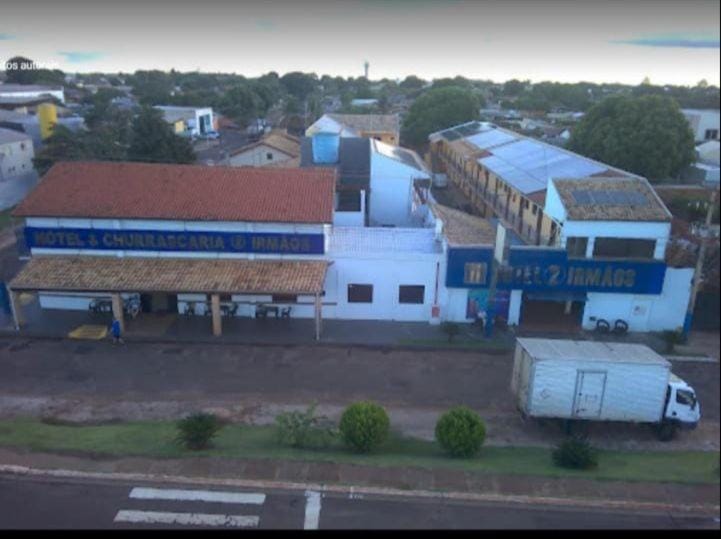 Hotel 2 Irmãos — 1