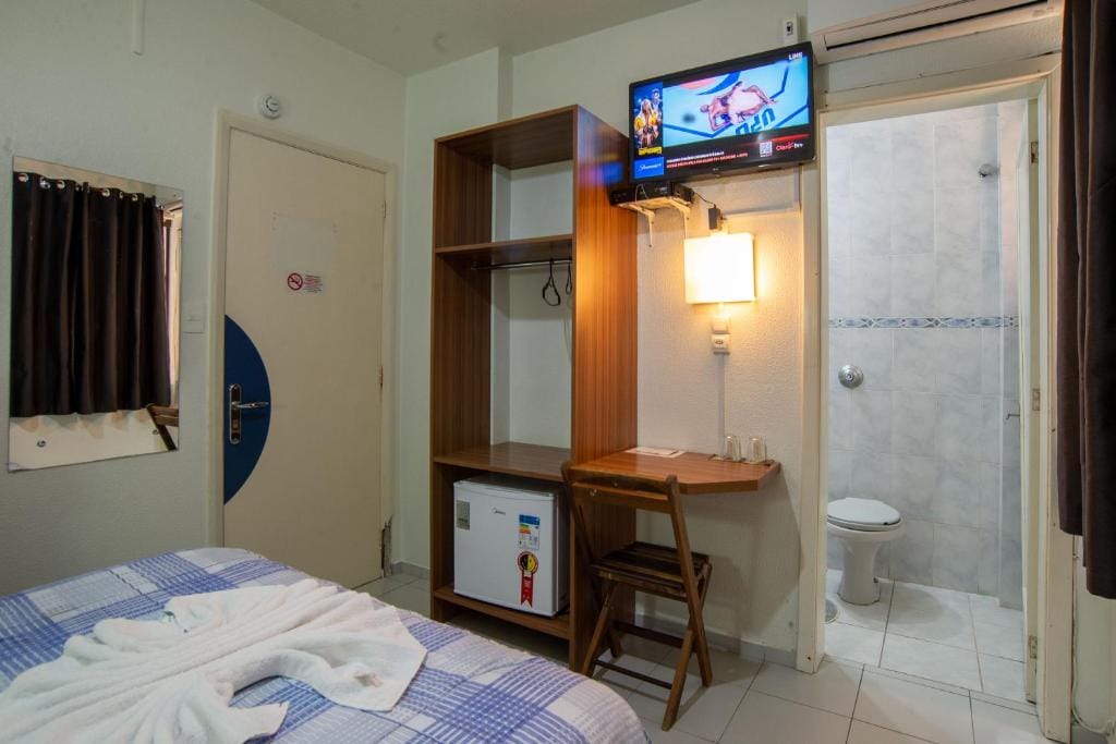 Bandeira Hotel — 3
