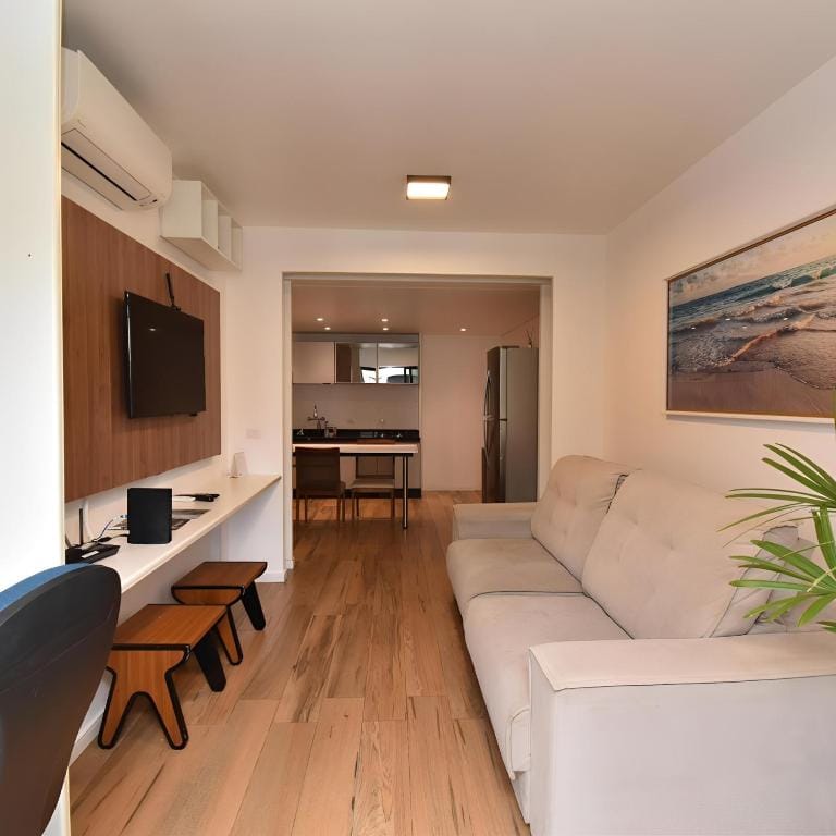Metropolitan Flats — 1