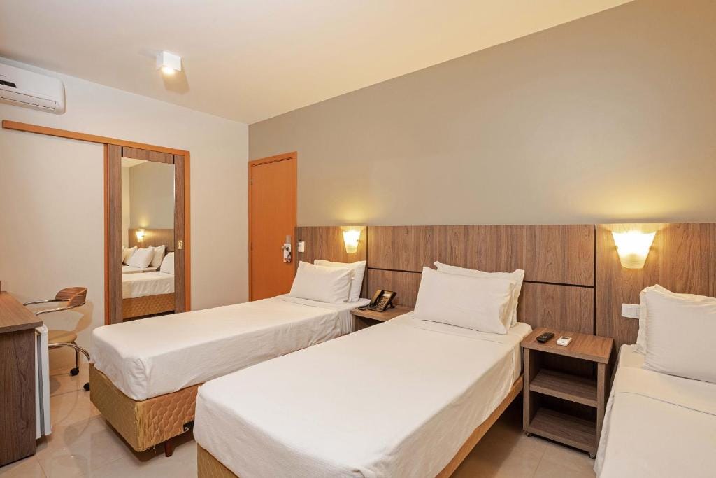 Slim Hotel Curitiba Av das Torres — 2