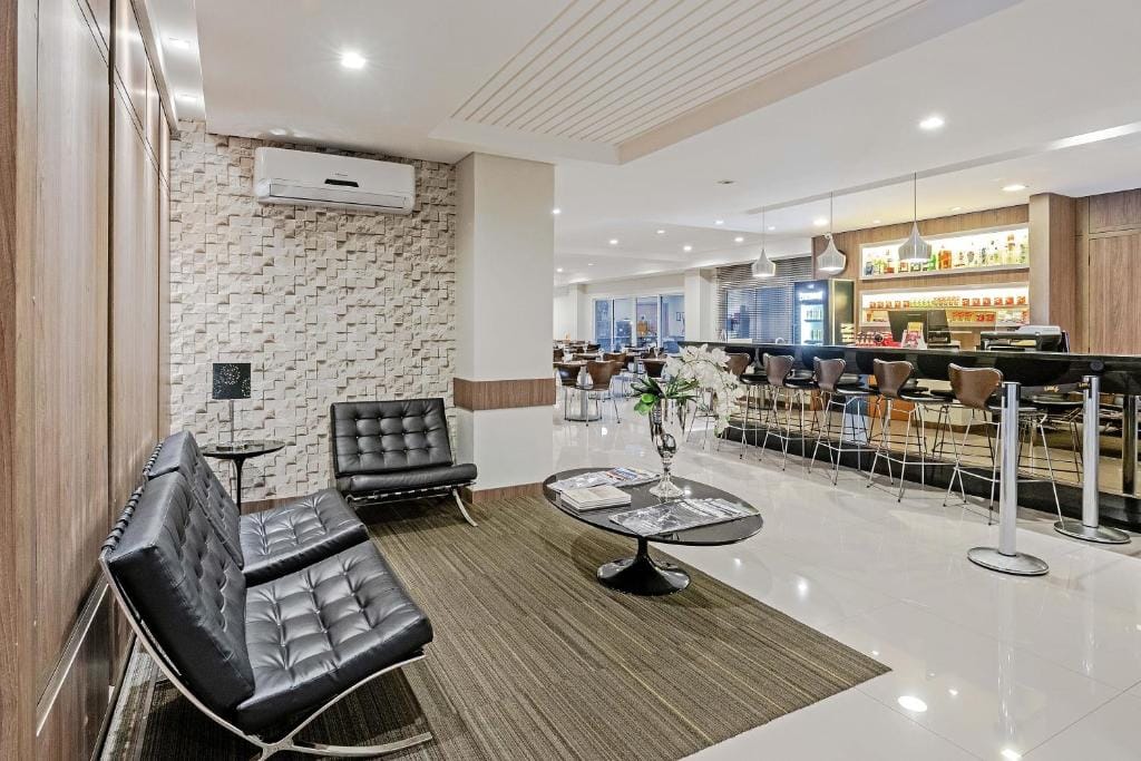 Slim Hotel Curitiba Av das Torres — 5