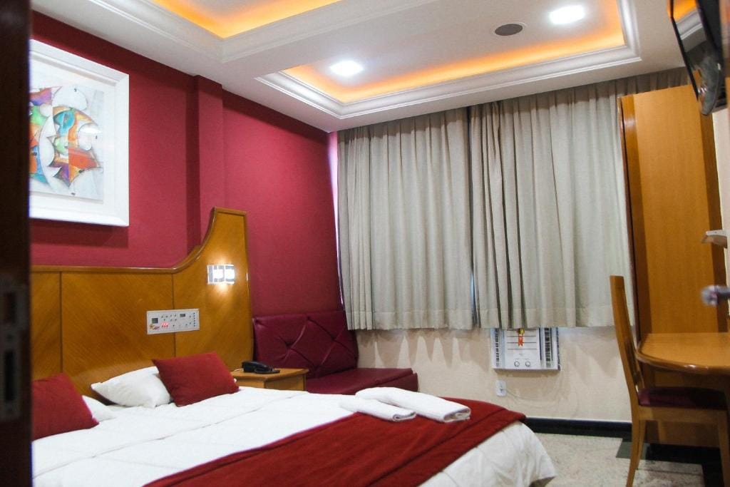 Capri Hotel — 1