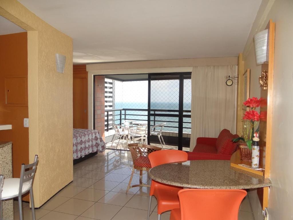 Apartamento Em Andar Alto com Vista Mar Meireles — 1