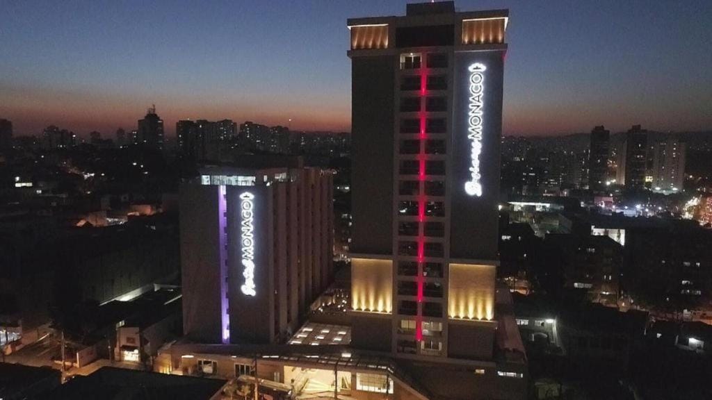 Summit Hotel Monaco — 1