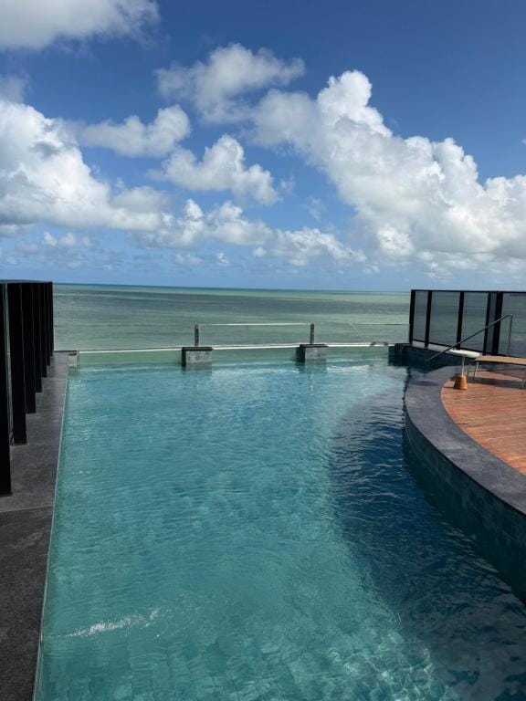 Alta Marine Flat 411 - Pé na areia com vista mar e piscina — 1