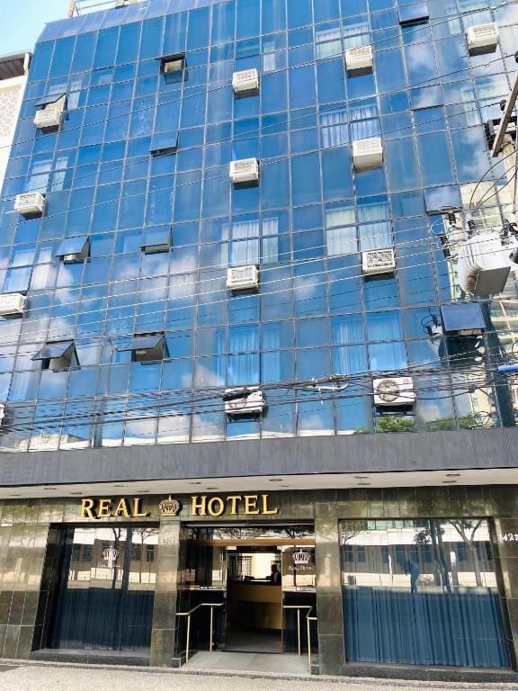 Real Hotel — 1