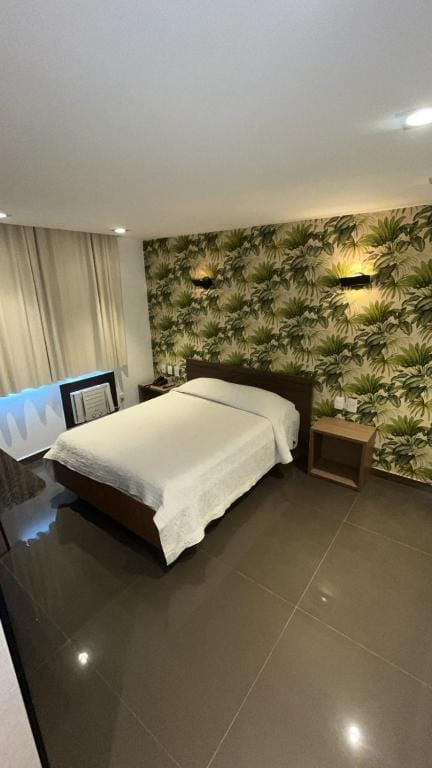 Real Hotel — 2