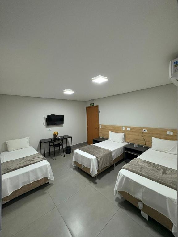 Dicopi Hotel — 2
