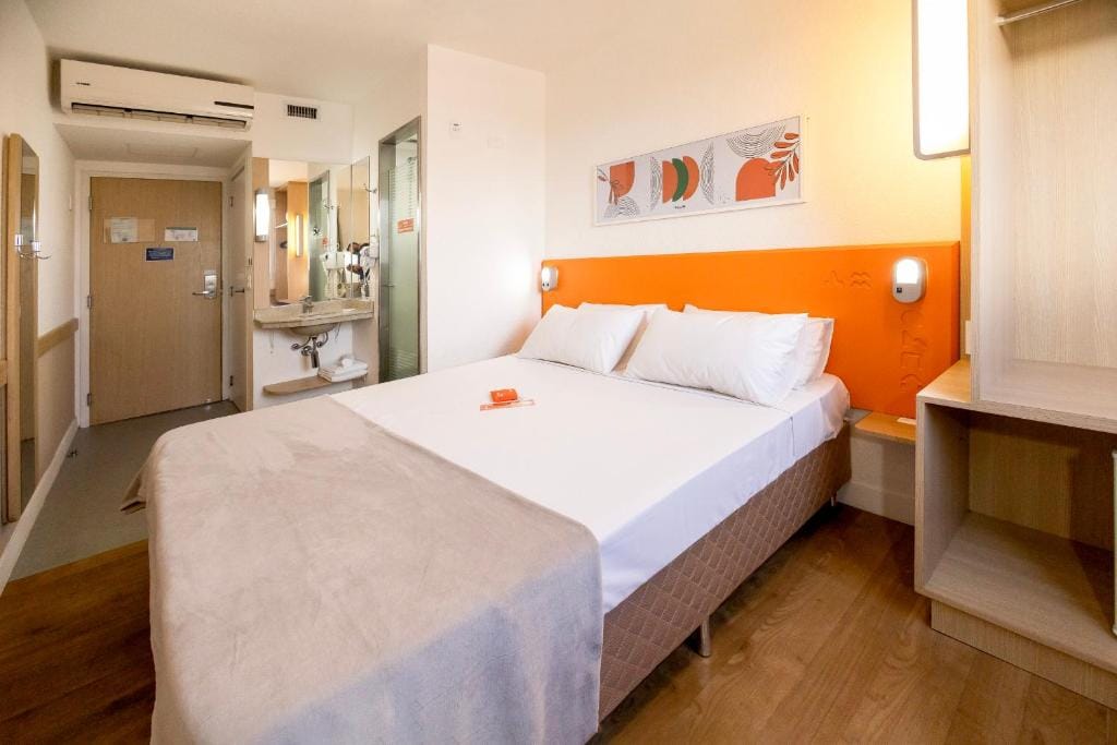 HUS Hotel MARINGA — 2