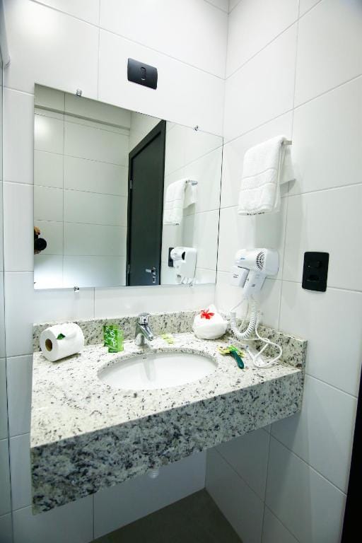 NEO PARK HOTEL — 3
