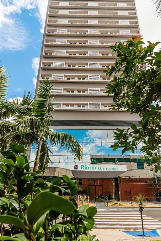 Rio Hotel by Bourbon Maringá — 1