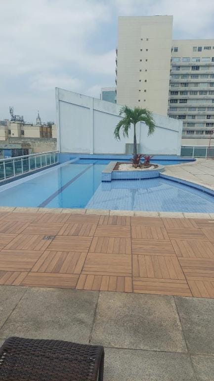 Flat com varanda, quarto de Morador Hotel 1112 — 4