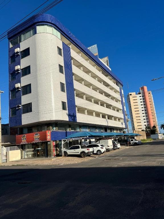 Kris Hotel — 1