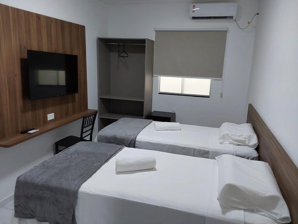 PARALELO 9s HOTEL — 2