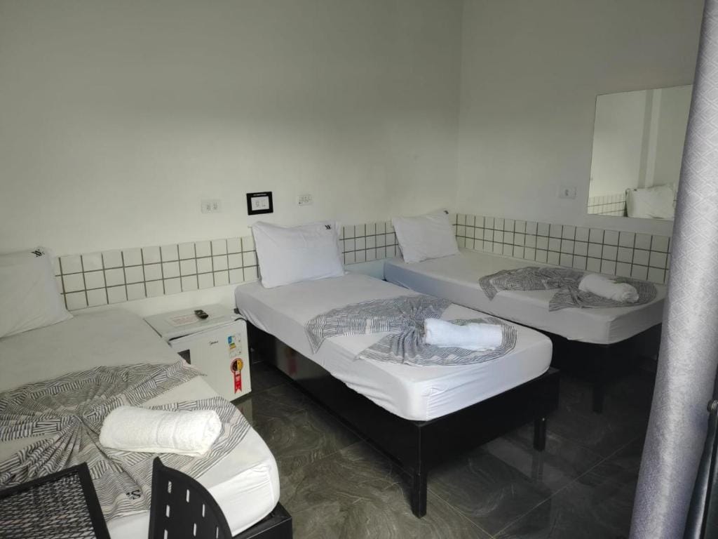 Hotel XV — 3