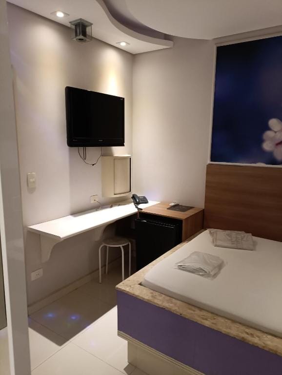 motel chanty — 4