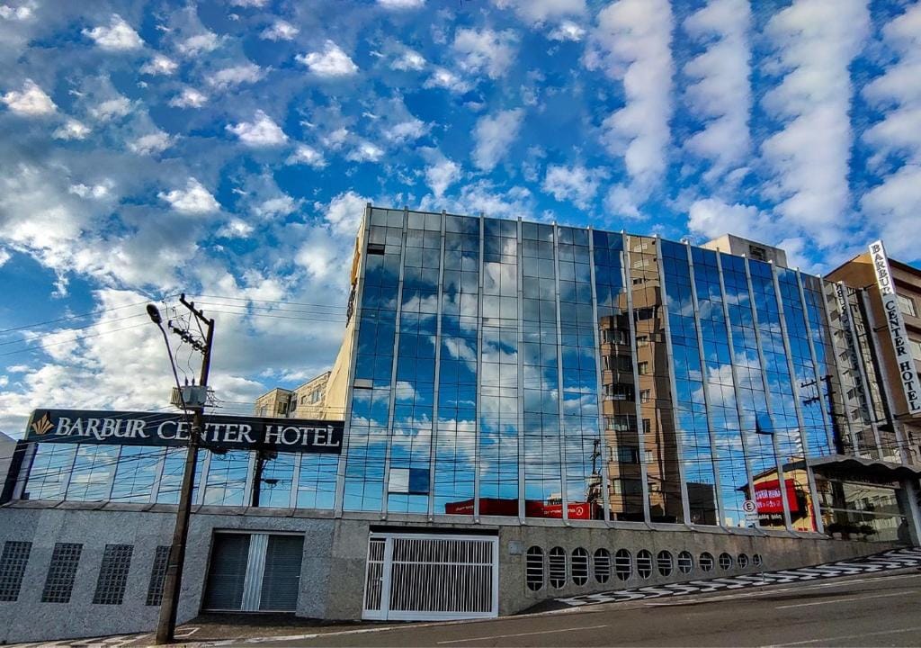 Barbur Center Hotel — 1