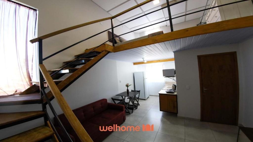 Loft em Ponta Grossa com Mezanino — 2