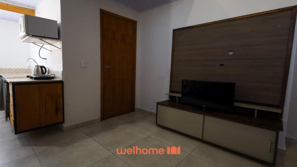 Loft em Ponta Grossa com Mezanino — 3