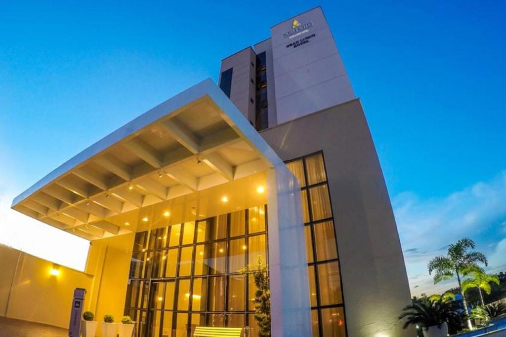 Nobile Suites Gran Lumni — 1