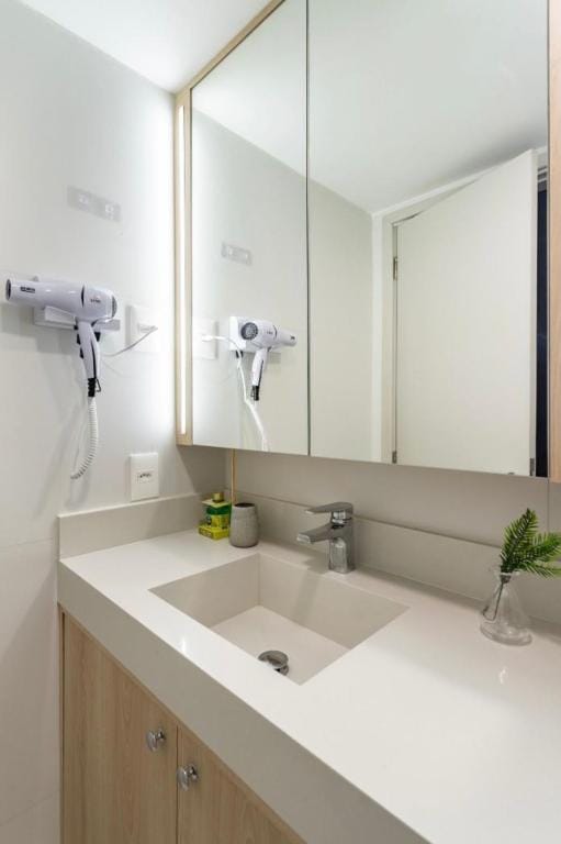 Flat na Barra da Tijuca-G 1408-3 — 3