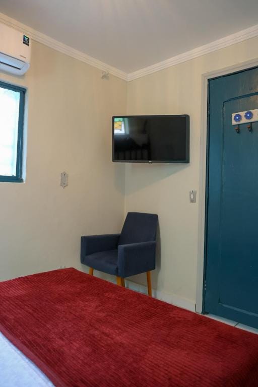 Hostel Castell Di Madre — 3
