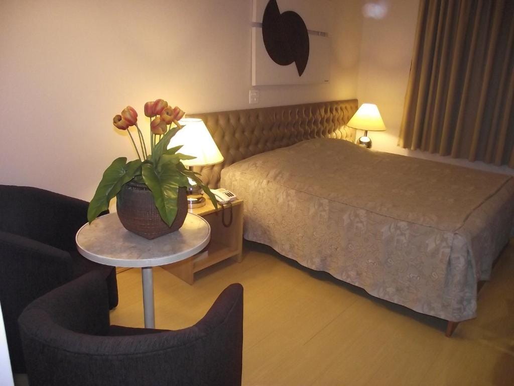 Augustus Plaza Hotel — 2