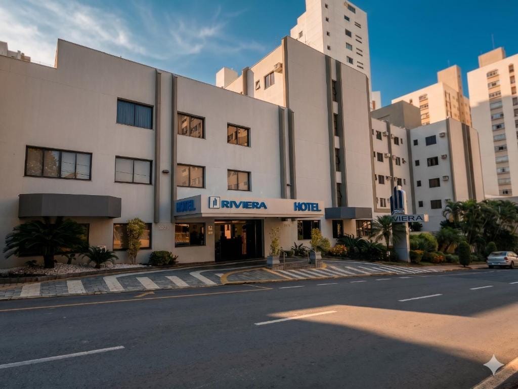 Hotel Riviera — 1