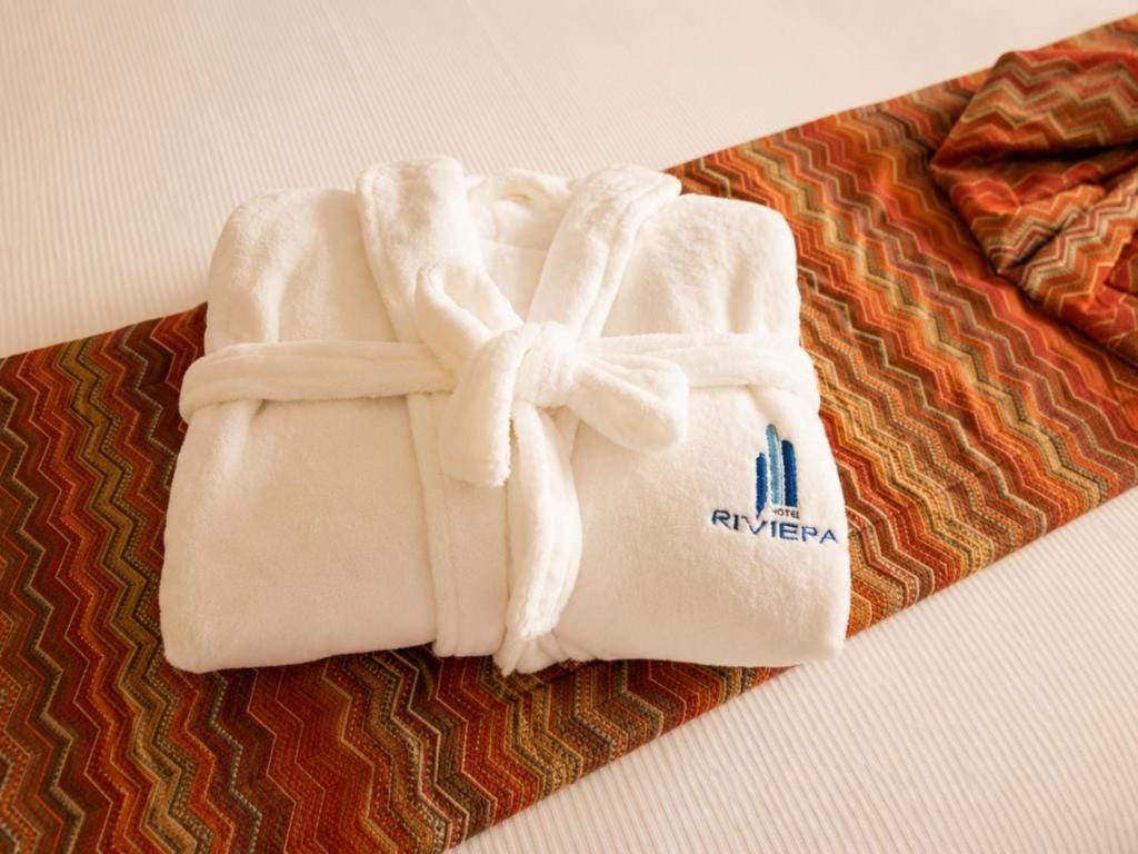 Hotel Riviera — 3