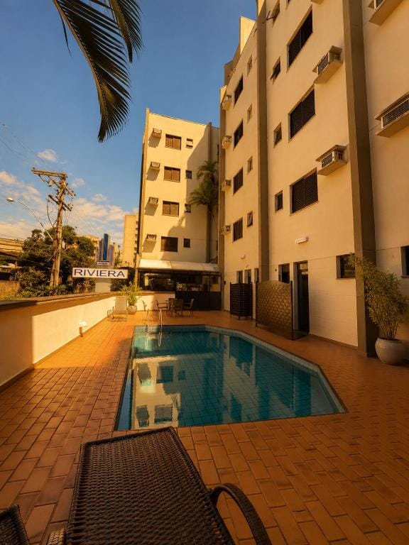 Hotel Riviera — 4