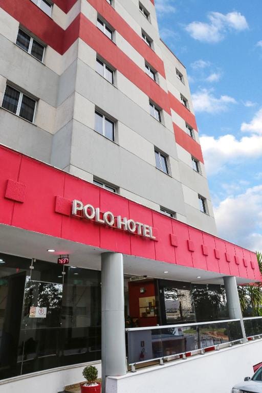 Polo Hotel — 1