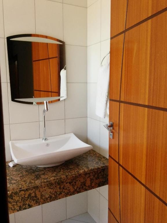 Conquista Palace Hotel — 3