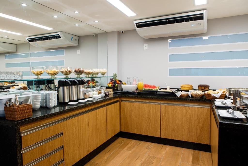Dr. Marinho Apart Hotel — 4