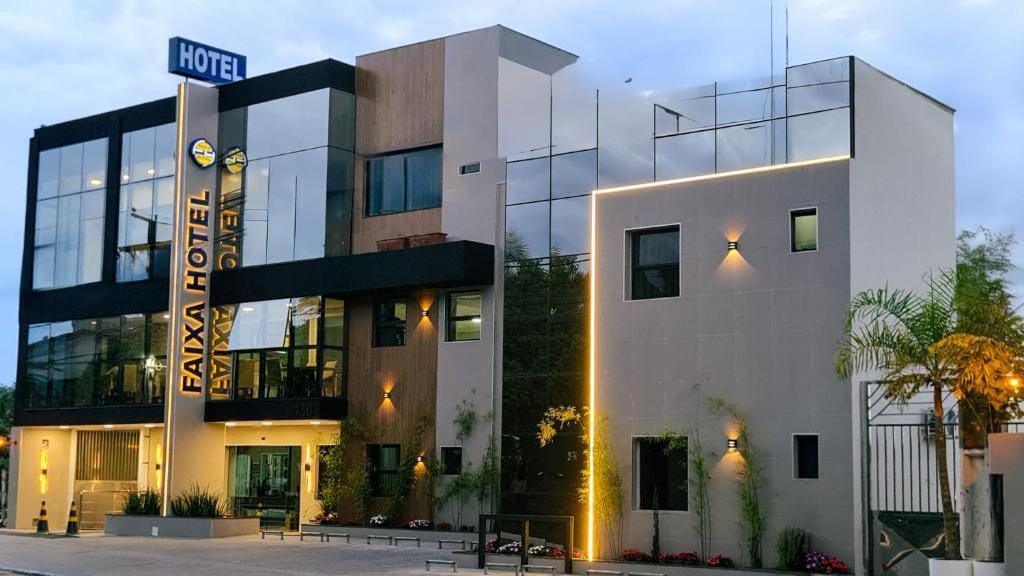 Faixa Hotel — 1
