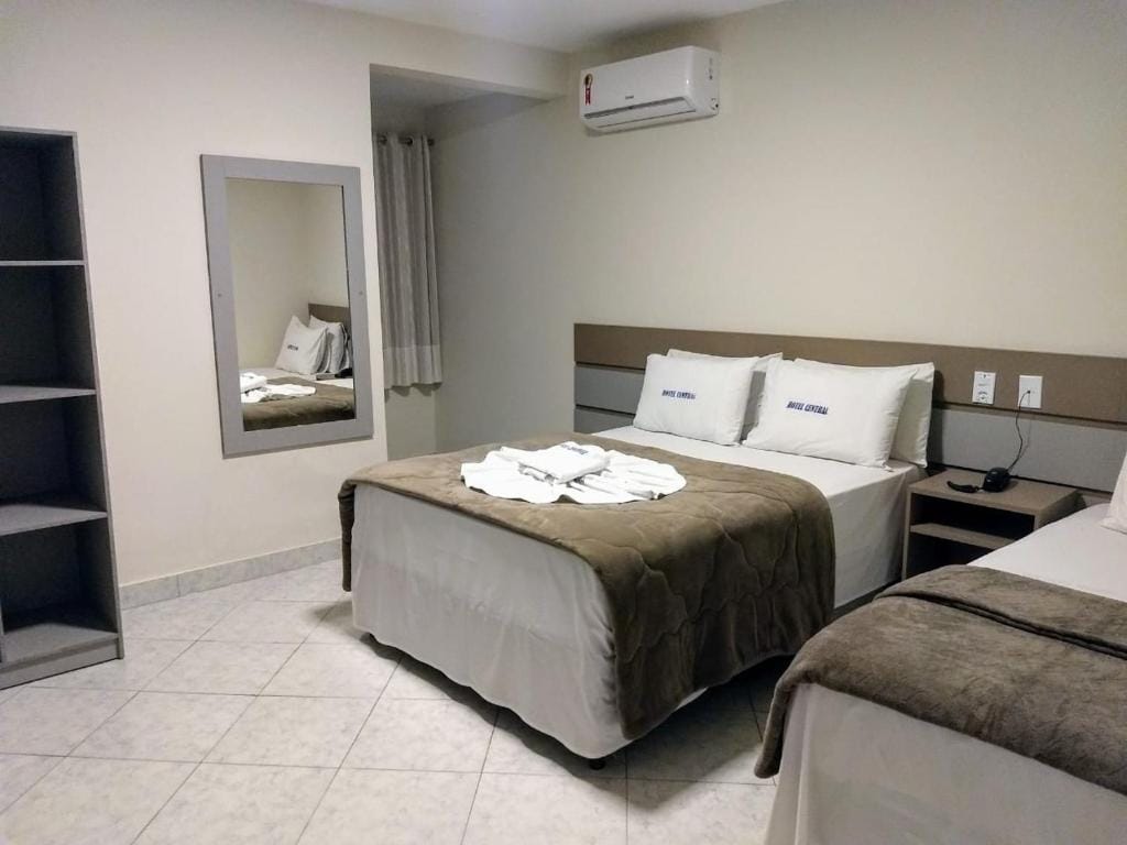 Hotel Central — 1